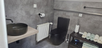   Obklad koupelny vinylem Bukoma Stone uClick XL Beton Kámen Šedohnědý 9
